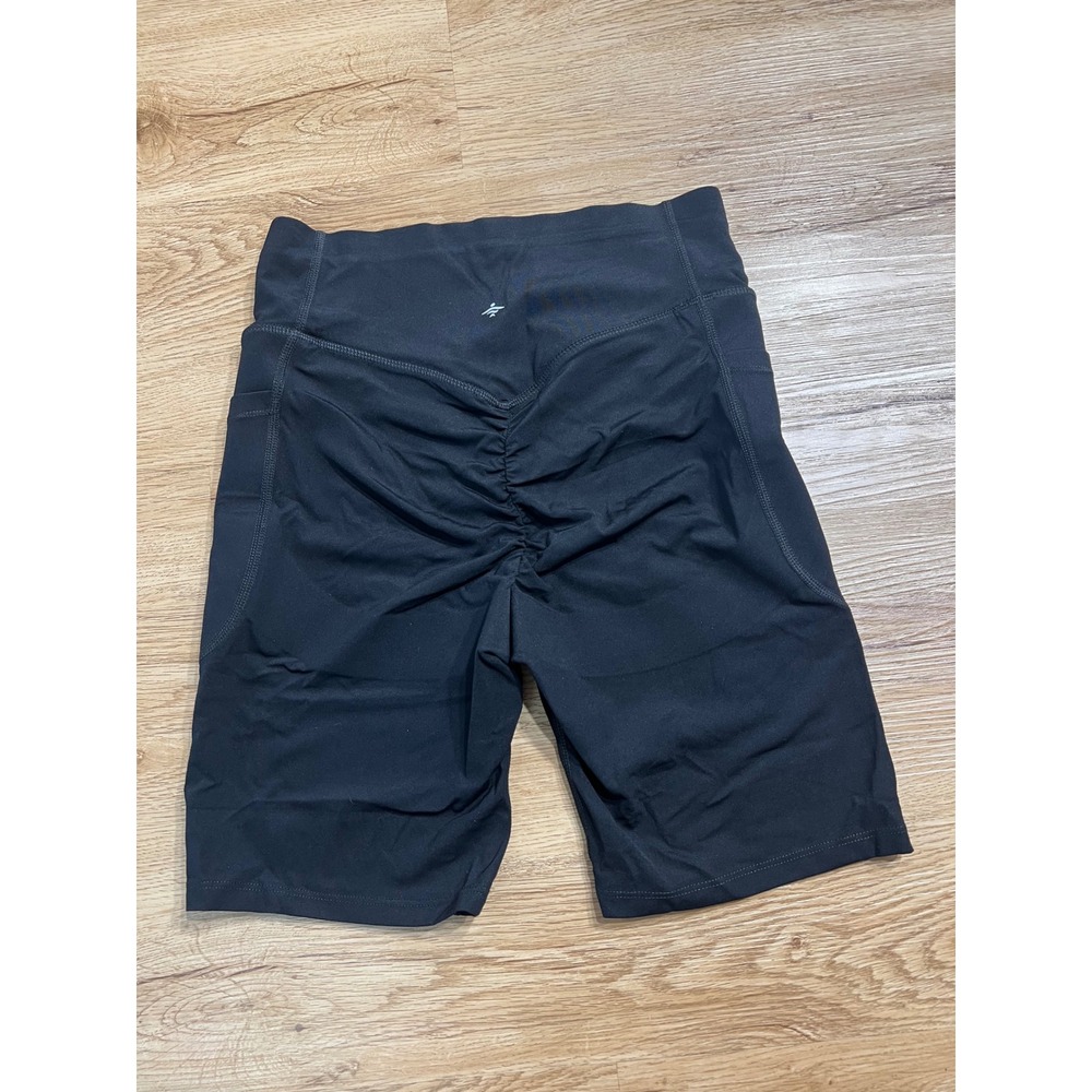 Halara UltraSculpt Womens S Black Scrunch Butt Biker Shorts High Rise Pockets